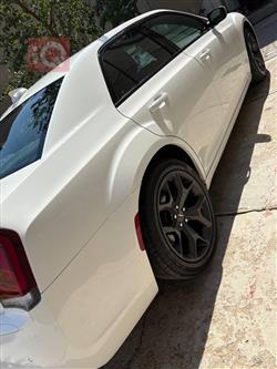 کرایسلەر 300